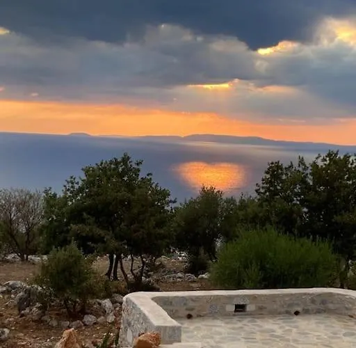 Elemani Villa Areopoli